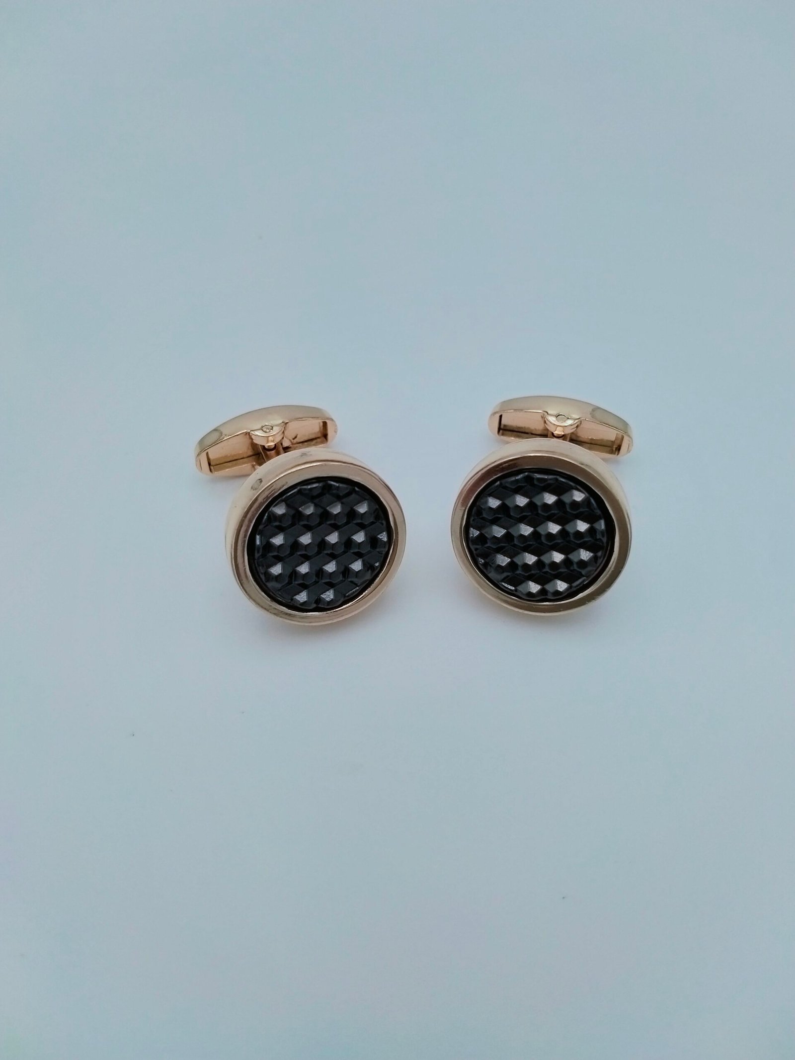 cufflink