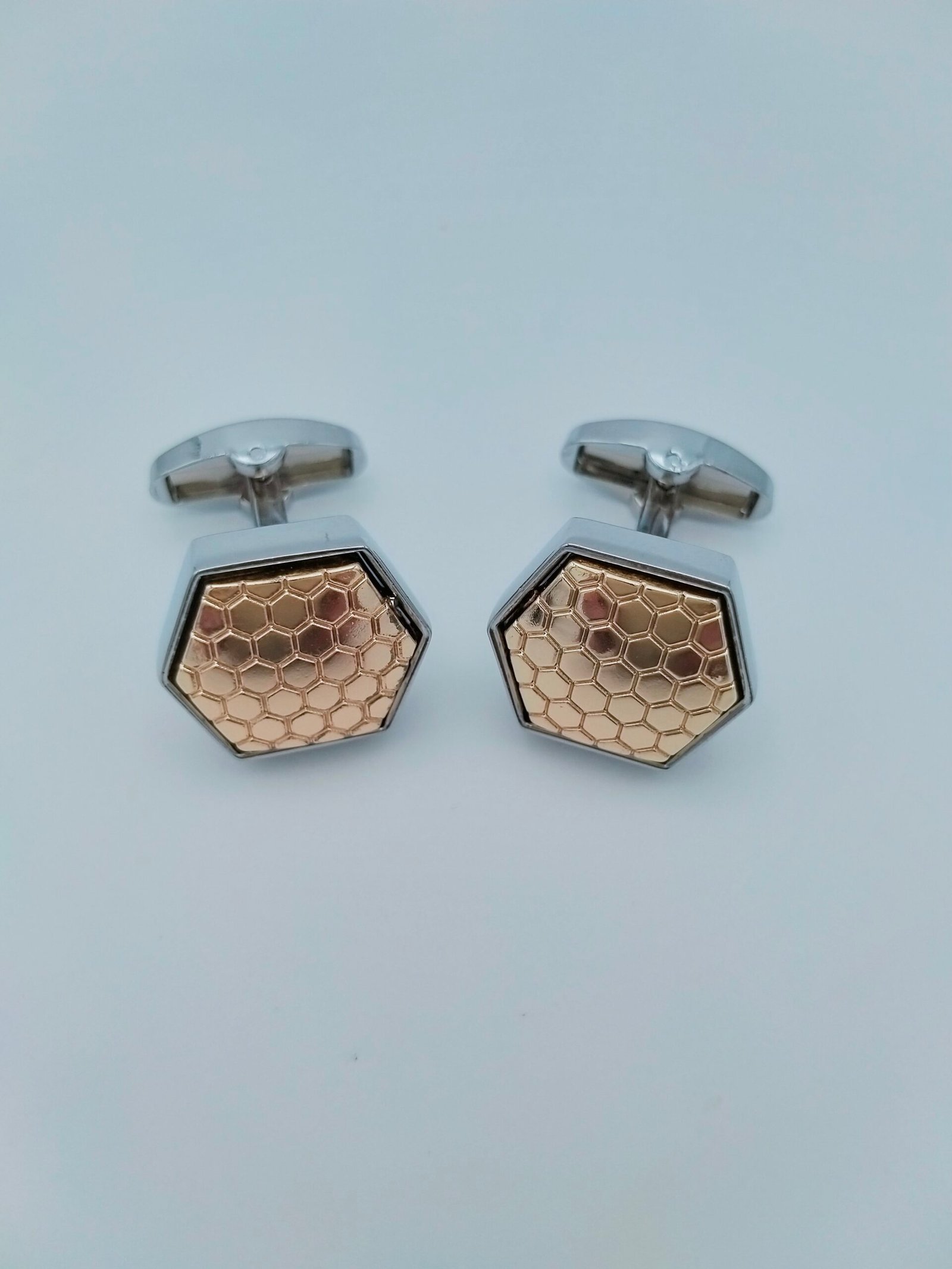 cufflink